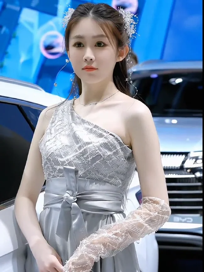 坐公交车最后一排跟陌生人做